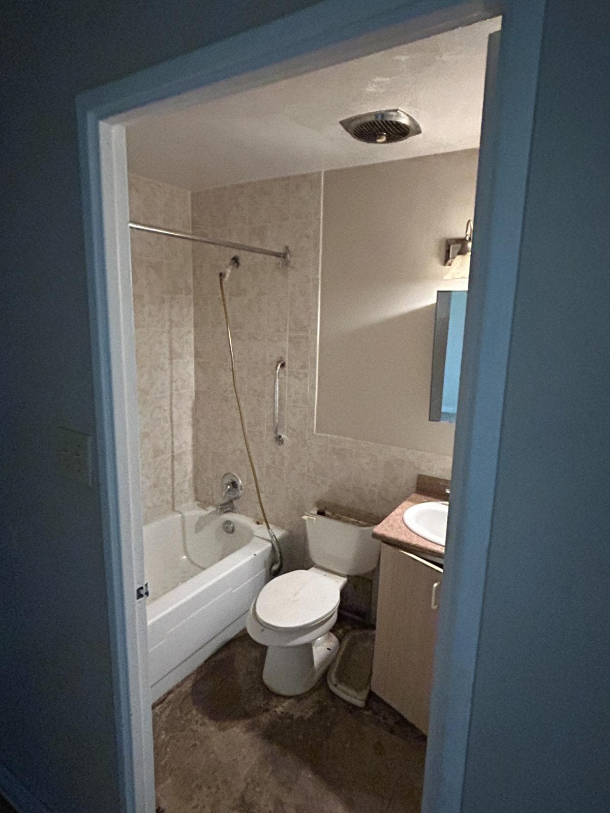 1-Bedroom Apartment Renovation thumbnail 5